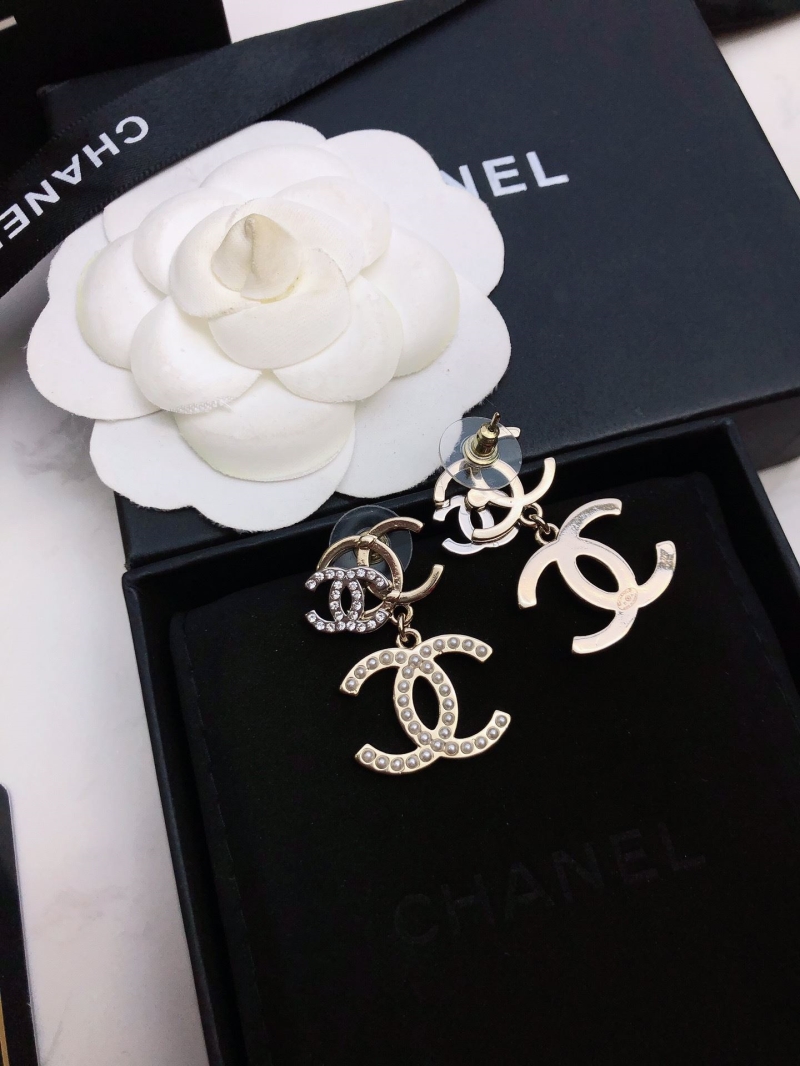 Ch**el earrings